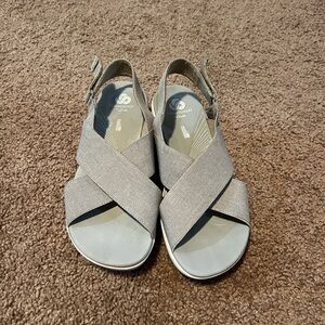 Stylish Gray Clark Cloudstepper Sandals for Women